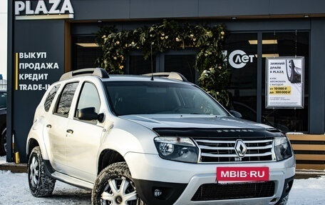 Renault Duster I рестайлинг, 2012 год, 929 000 рублей, 2 фотография