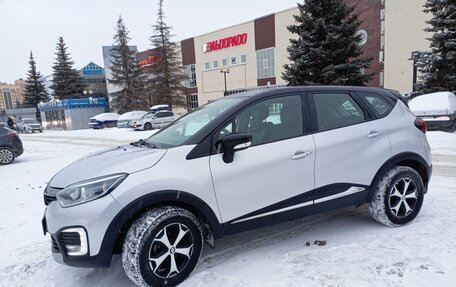 Renault Kaptur I рестайлинг, 2020 год, 1 850 000 рублей, 2 фотография