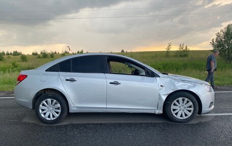 Chevrolet Cruze II, 2011 год, 399 000 рублей, 3 фотография