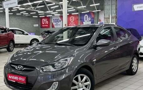 Hyundai Solaris II рестайлинг, 2013 год, 940 000 рублей, 1 фотография