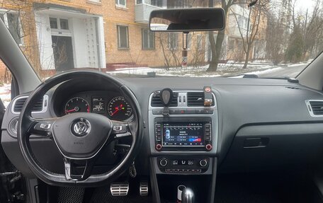 Volkswagen Polo VI (EU Market), 2016 год, 1 085 000 рублей, 11 фотография