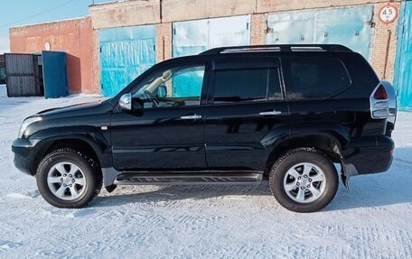 Toyota Land Cruiser 100 рестайлинг 2, 2005 год, 2 250 000 рублей, 3 фотография