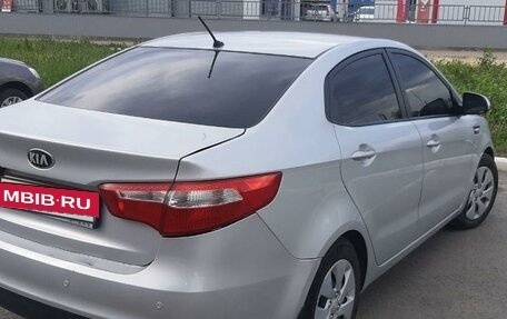 KIA Rio III рестайлинг, 2014 год, 950 000 рублей, 4 фотография