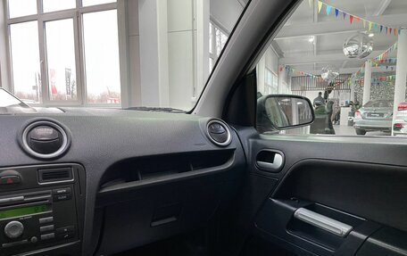 Ford Fusion I, 2006 год, 599 000 рублей, 22 фотография