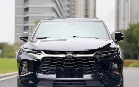 Chevrolet TrailBlazer, 2022 год, 1 500 000 рублей, 2 фотография