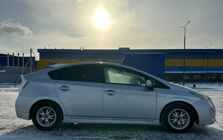 Toyota Prius, 2011 год, 1 170 000 рублей, 7 фотография