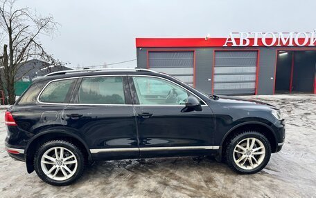 Volkswagen Touareg III, 2015 год, 2 800 000 рублей, 2 фотография