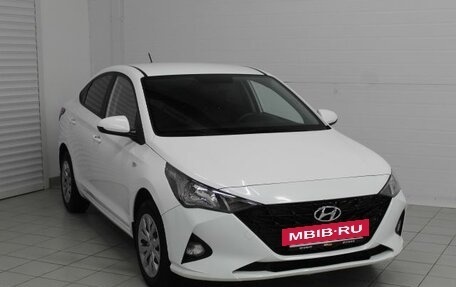 Hyundai Solaris II рестайлинг, 2021 год, 1 720 000 рублей, 3 фотография