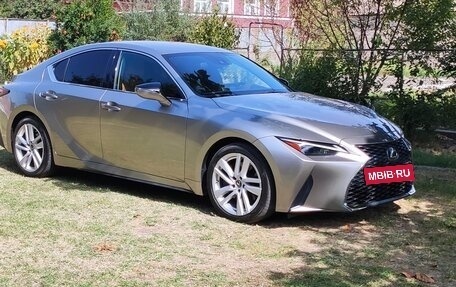 Lexus IS III, 2022 год, 3 200 000 рублей, 3 фотография