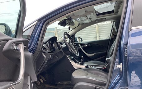 Opel Astra J, 2011 год, 720 000 рублей, 13 фотография
