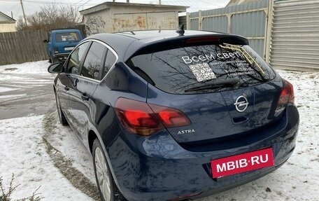 Opel Astra J, 2011 год, 720 000 рублей, 4 фотография