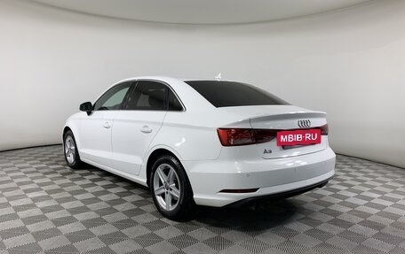 Audi A3, 2018 год, 1 948 000 рублей, 7 фотография