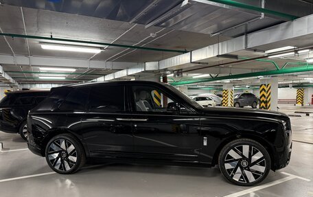 Rolls-Royce Cullinan, 2024 год, 101 000 000 рублей, 4 фотография