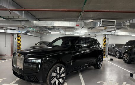 Rolls-Royce Cullinan, 2024 год, 101 000 000 рублей, 8 фотография