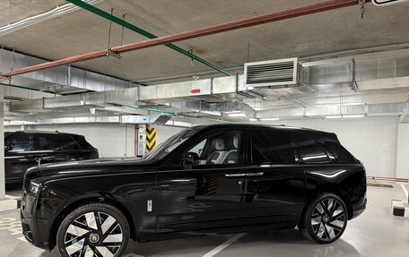 Rolls-Royce Cullinan, 2024 год, 101 000 000 рублей, 10 фотография