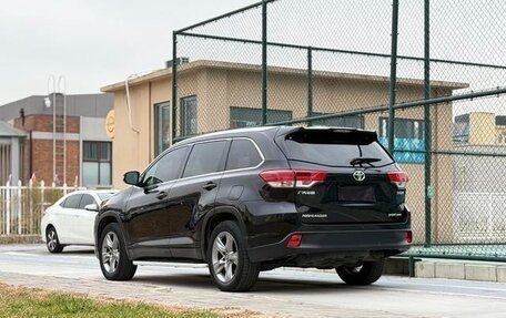 Toyota Highlander III, 2021 год, 3 200 000 рублей, 3 фотография