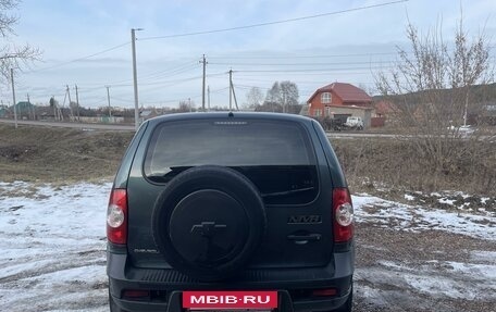 Chevrolet Niva I рестайлинг, 2015 год, 640 000 рублей, 4 фотография