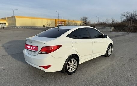 Hyundai Solaris II рестайлинг, 2016 год, 1 030 000 рублей, 3 фотография