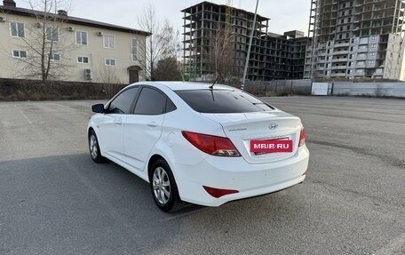 Hyundai Solaris II рестайлинг, 2016 год, 1 030 000 рублей, 4 фотография