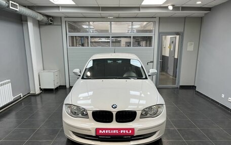 BMW 1 серия, 2011 год, 920 000 рублей, 2 фотография