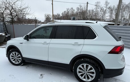 Volkswagen Tiguan II, 2017 год, 2 650 000 рублей, 3 фотография