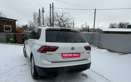 Volkswagen Tiguan II, 2017 год, 2 650 000 рублей, 4 фотография