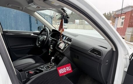 Volkswagen Tiguan II, 2017 год, 2 650 000 рублей, 19 фотография
