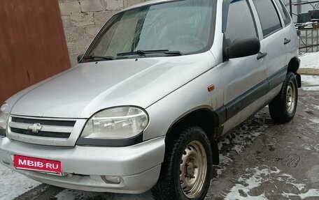 Chevrolet Niva I рестайлинг, 2003 год, 251 000 рублей, 1 фотография