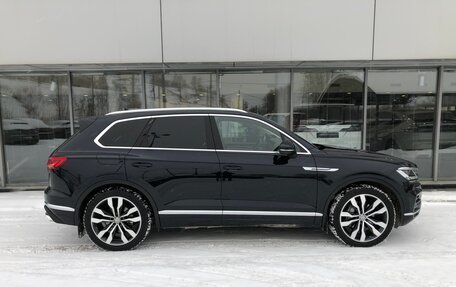 Volkswagen Touareg III, 2020 год, 8 350 000 рублей, 1 фотография