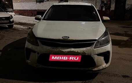 KIA Rio IV, 2018 год, 690 000 рублей, 1 фотография