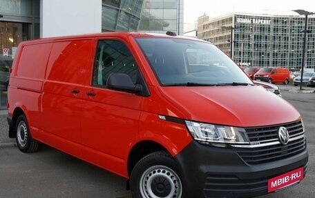 Volkswagen Transporter T6 рестайлинг, 2021 год, 4 410 000 рублей, 3 фотография