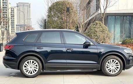 Volkswagen Touareg III, 2021 год, 6 000 100 рублей, 4 фотография