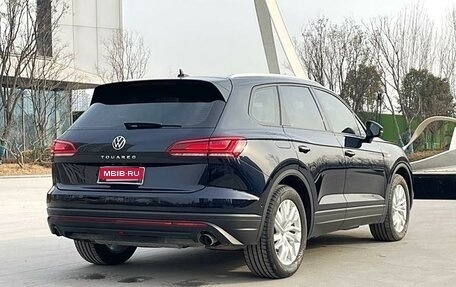 Volkswagen Touareg III, 2021 год, 6 000 100 рублей, 5 фотография