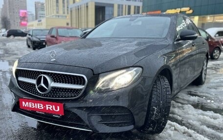 Mercedes-Benz E-Класс, 2019 год, 2 121 000 рублей, 4 фотография