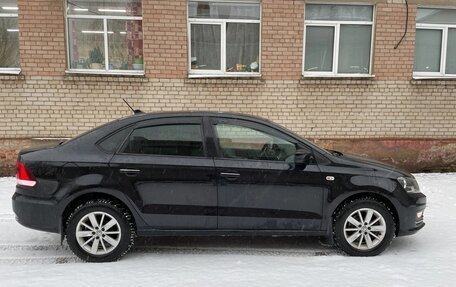 Volkswagen Polo VI (EU Market), 2017 год, 1 030 000 рублей, 6 фотография