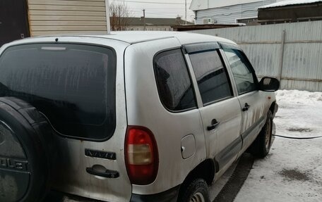 Chevrolet Niva I рестайлинг, 2003 год, 251 000 рублей, 4 фотография