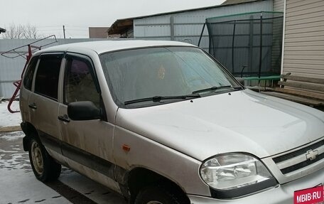 Chevrolet Niva I рестайлинг, 2003 год, 251 000 рублей, 5 фотография