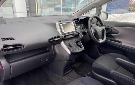 Toyota Wish II, 2011 год, 1 320 000 рублей, 18 фотография