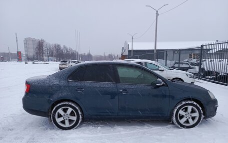 Volkswagen Jetta VI, 2010 год, 730 000 рублей, 8 фотография