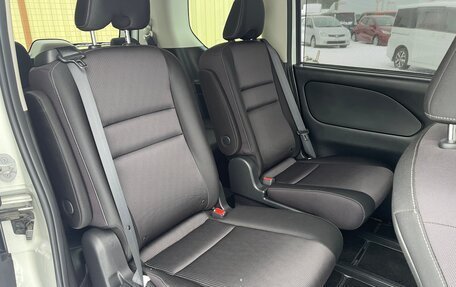 Nissan Serena IV, 2018 год, 2 385 000 рублей, 11 фотография