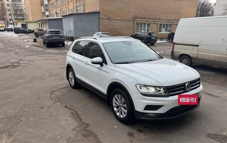 Volkswagen Tiguan II, 2019 год, 2 600 000 рублей, 4 фотография