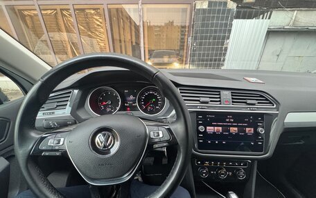 Volkswagen Tiguan II, 2019 год, 2 600 000 рублей, 12 фотография