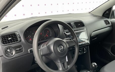 Volkswagen Polo VI (EU Market), 2013 год, 895 000 рублей, 15 фотография