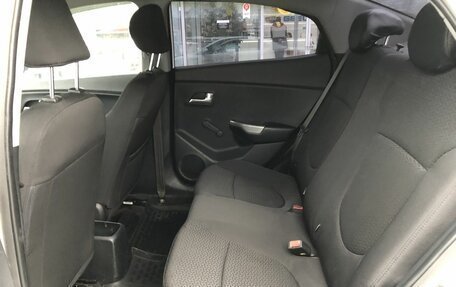 KIA Rio III рестайлинг, 2014 год, 887 000 рублей, 11 фотография