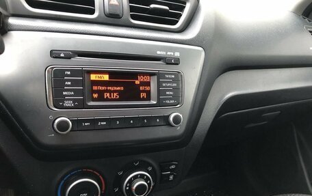 KIA Rio III рестайлинг, 2014 год, 887 000 рублей, 14 фотография