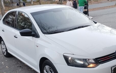 Volkswagen Polo VI (EU Market), 2013 год, 680 000 рублей, 1 фотография