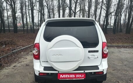 Chevrolet Niva I рестайлинг, 2017 год, 830 000 рублей, 8 фотография