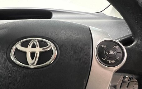 Toyota Prius, 2011 год, 1 189 000 рублей, 17 фотография