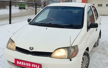 Toyota Platz, 2000 год, 347 000 рублей, 2 фотография