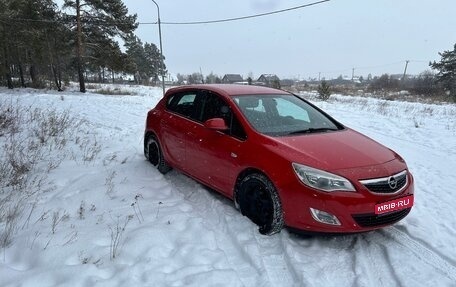 Opel Astra J, 2011 год, 750 000 рублей, 1 фотография